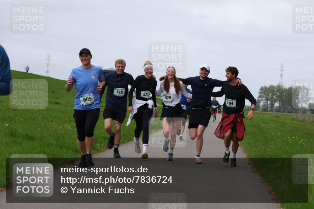 04.05.2025 - 8. Wedeler Halbmarathon Yannick Fuchs http://msf.ph/oto/7836724 04.05.2025 11:45:46 Laufen 148, 232, 928, 605, 16, 104 meine-sportfotos.de