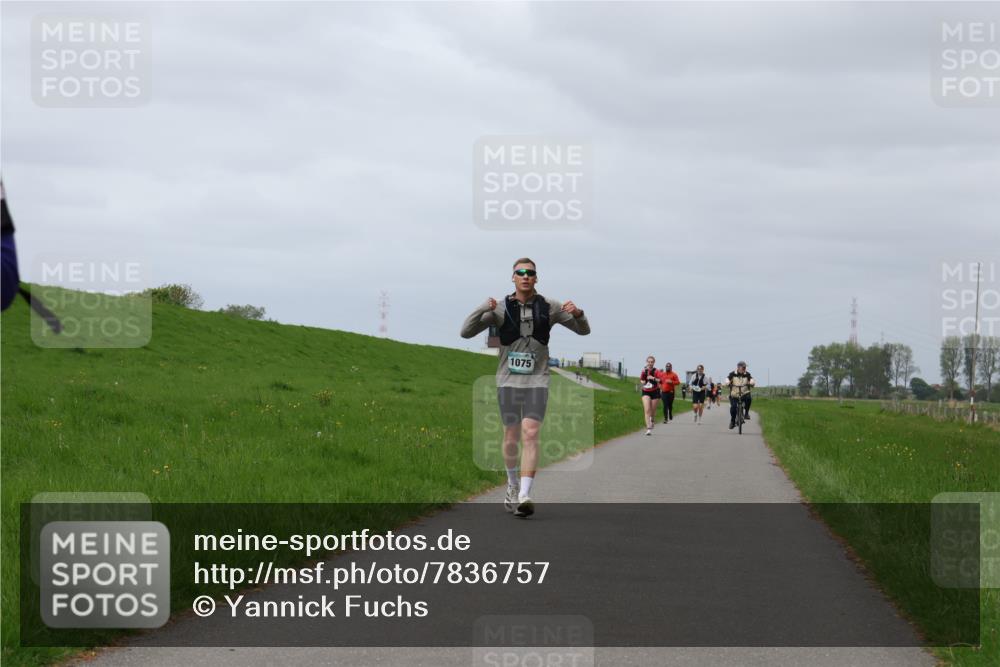 04.05.2025 - 8. Wedeler Halbmarathon Yannick Fuchs http://msf.ph/oto/7836757 04.05.2025 11:59:50 Laufen 1075 meine-sportfotos.de