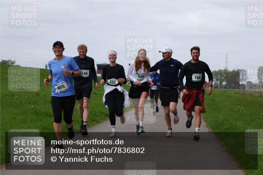 04.05.2025 - 8. Wedeler Halbmarathon Yannick Fuchs http://msf.ph/oto/7836802 04.05.2025 11:45:47 Laufen 605, 148, 232, 928, 216, 104 meine-sportfotos.de