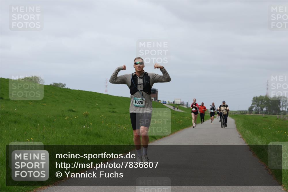 04.05.2025 - 8. Wedeler Halbmarathon Yannick Fuchs http://msf.ph/oto/7836807 04.05.2025 11:59:51 Laufen 1075 meine-sportfotos.de