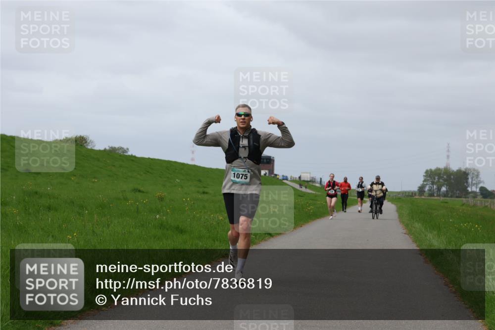04.05.2025 - 8. Wedeler Halbmarathon Yannick Fuchs http://msf.ph/oto/7836819 04.05.2025 11:59:51 Laufen 1075 meine-sportfotos.de