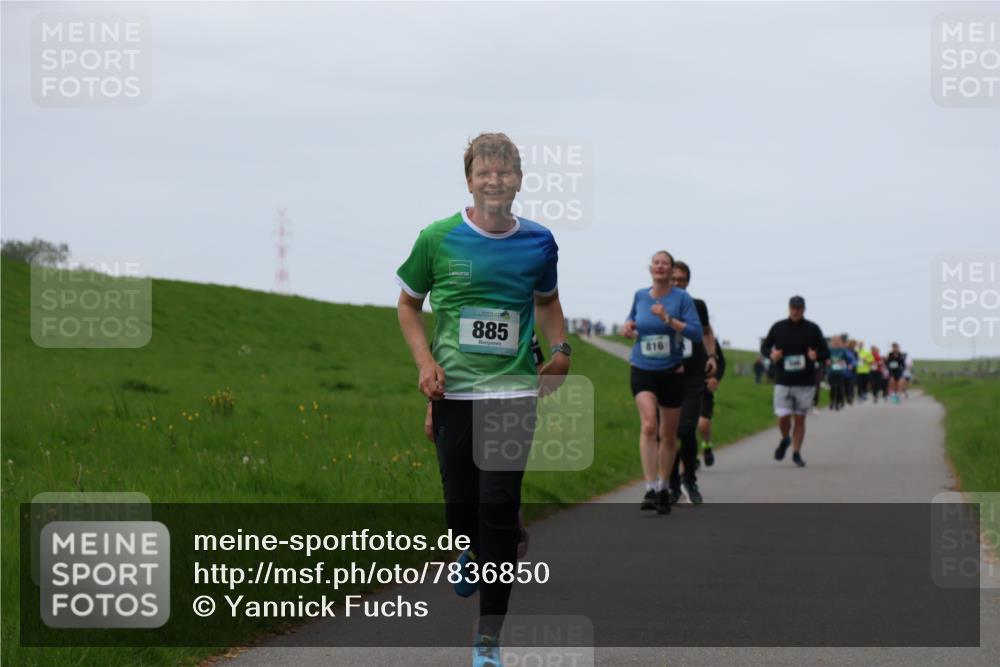 04.05.2025 - 8. Wedeler Halbmarathon Yannick Fuchs http://msf.ph/oto/7836850 04.05.2025 11:24:13 Laufen 885, 816 meine-sportfotos.de