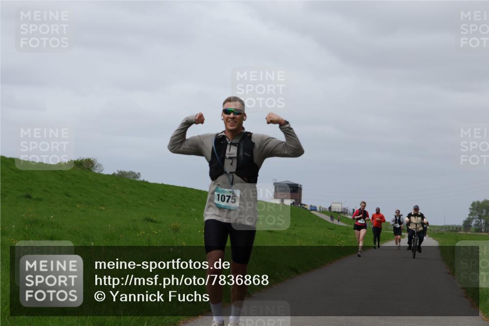 04.05.2025 - 8. Wedeler Halbmarathon Yannick Fuchs http://msf.ph/oto/7836868 04.05.2025 11:59:52 Laufen 1075 meine-sportfotos.de