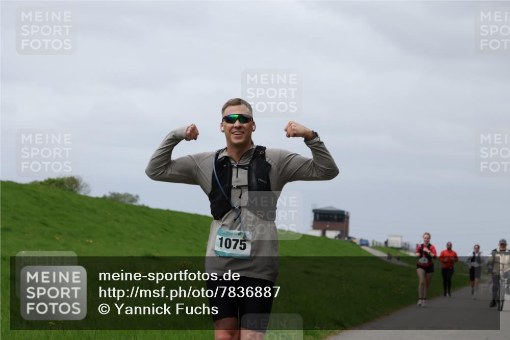 04.05.2025 - 8. Wedeler Halbmarathon Yannick Fuchs http://msf.ph/oto/7836887 04.05.2025 11:59:53 Laufen 1075 meine-sportfotos.de