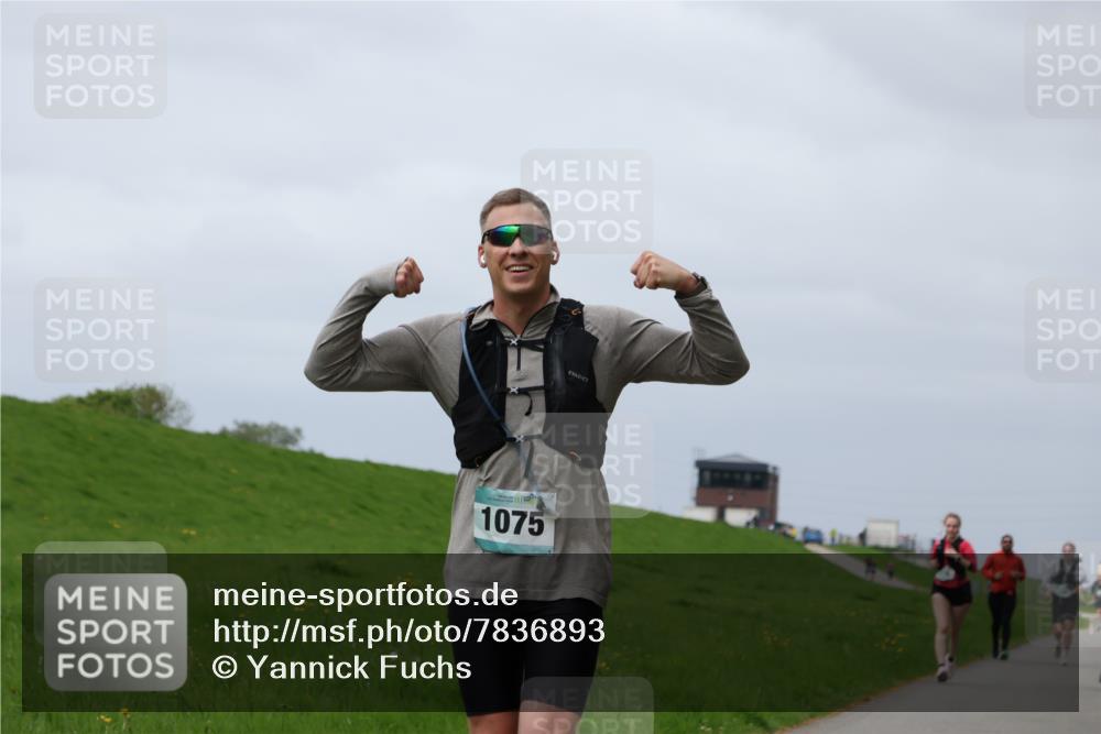 04.05.2025 - 8. Wedeler Halbmarathon Yannick Fuchs http://msf.ph/oto/7836893 04.05.2025 11:59:53 Laufen 1075 meine-sportfotos.de