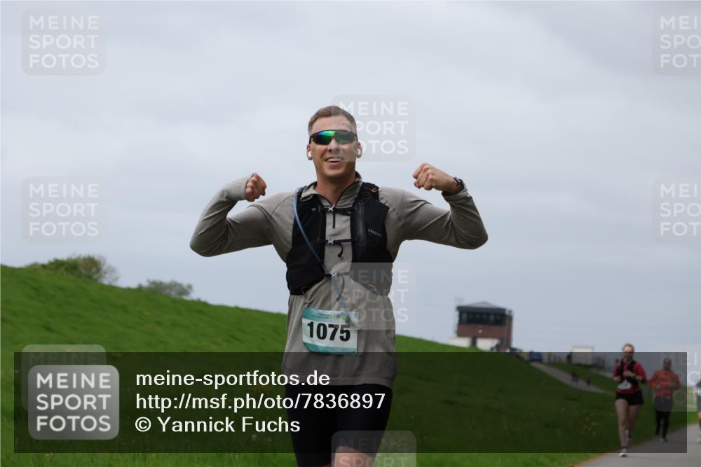 04.05.2025 - 8. Wedeler Halbmarathon Yannick Fuchs http://msf.ph/oto/7836897 04.05.2025 11:59:53 Laufen 1075 meine-sportfotos.de