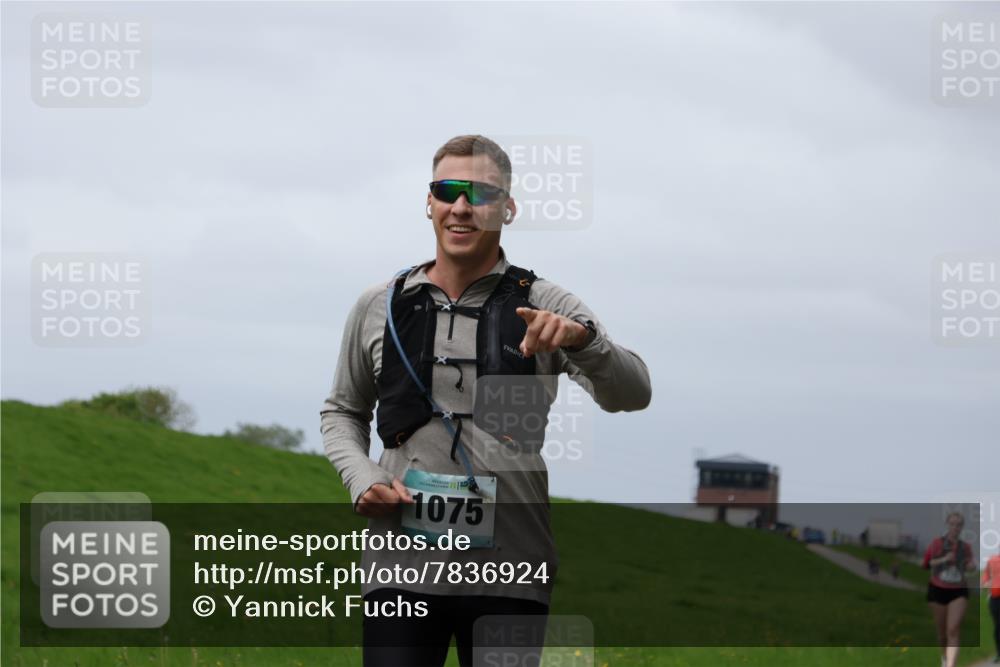04.05.2025 - 8. Wedeler Halbmarathon Yannick Fuchs http://msf.ph/oto/7836924 04.05.2025 11:59:53 Laufen 1075 meine-sportfotos.de