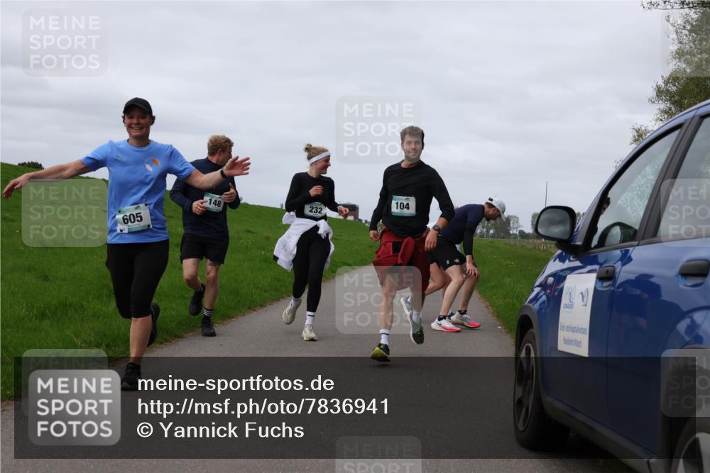 04.05.2025 - 8. Wedeler Halbmarathon Yannick Fuchs http://msf.ph/oto/7836941 04.05.2025 11:45:49 Laufen 148, 605, 232, 104 meine-sportfotos.de
