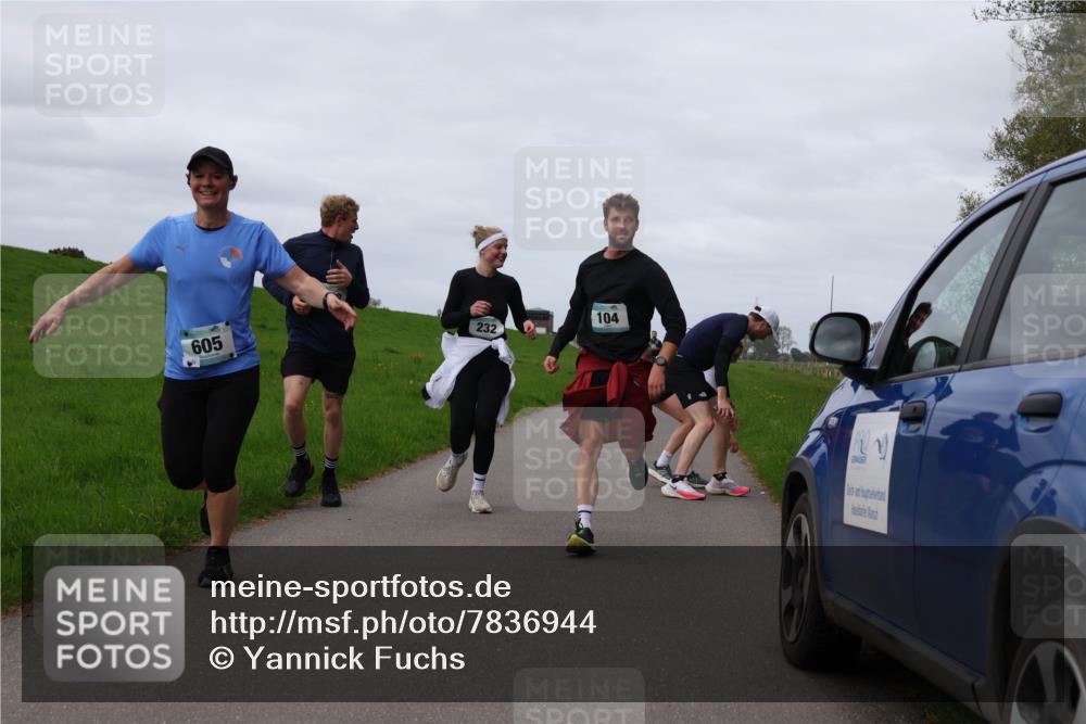 04.05.2025 - 8. Wedeler Halbmarathon Yannick Fuchs http://msf.ph/oto/7836944 04.05.2025 11:45:49 Laufen 605, 232, 104 meine-sportfotos.de
