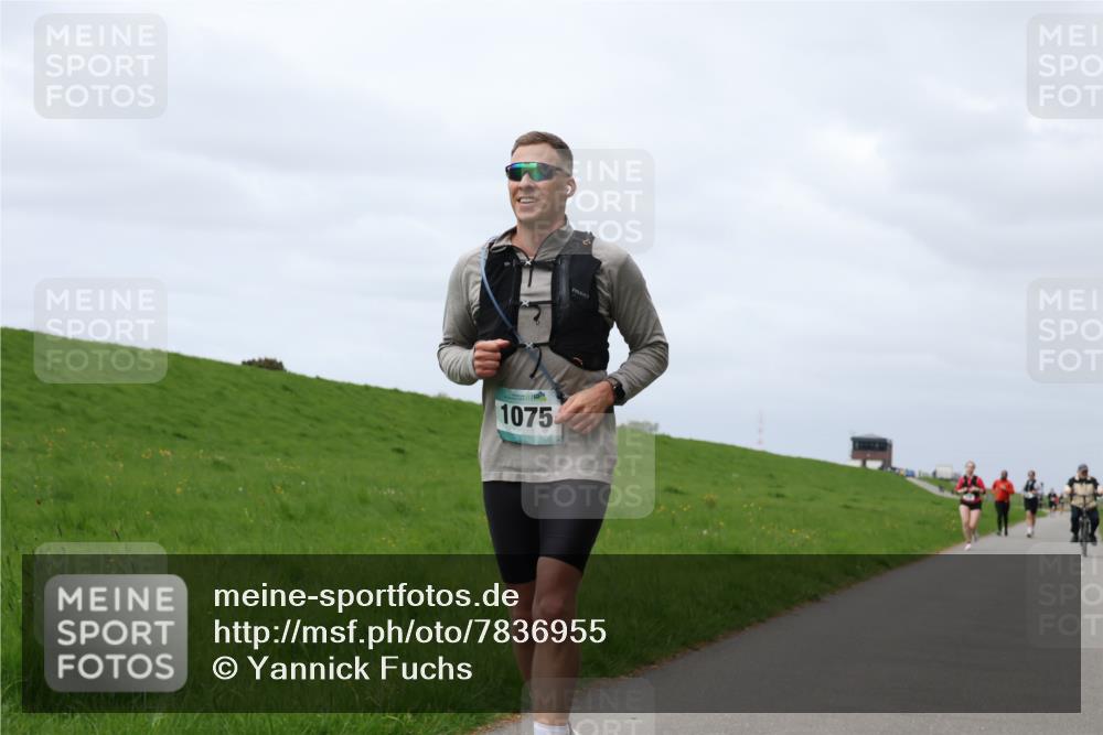 04.05.2025 - 8. Wedeler Halbmarathon Yannick Fuchs http://msf.ph/oto/7836955 04.05.2025 11:59:54 Laufen 1075 meine-sportfotos.de