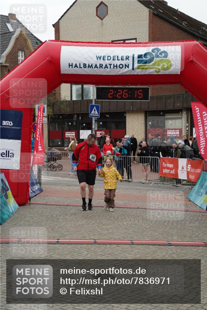 04.05.2025 - 8. Wedeler Halbmarathon Felixshl http://msf.ph/oto/7836971 04.05.2025 12:26:13 Ziel 891 meine-sportfotos.de