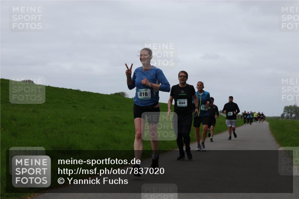 04.05.2025 - 8. Wedeler Halbmarathon Yannick Fuchs http://msf.ph/oto/7837020 04.05.2025 11:24:20 Laufen 816, 844, 1167 meine-sportfotos.de