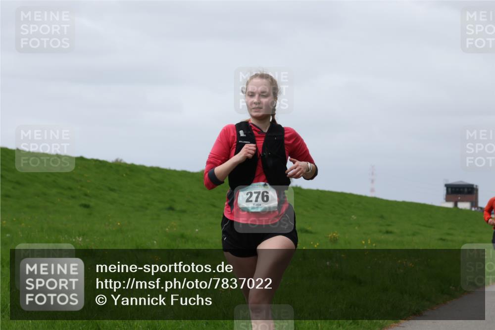 04.05.2025 - 8. Wedeler Halbmarathon Yannick Fuchs http://msf.ph/oto/7837022 04.05.2025 12:00:06 Laufen 276 meine-sportfotos.de