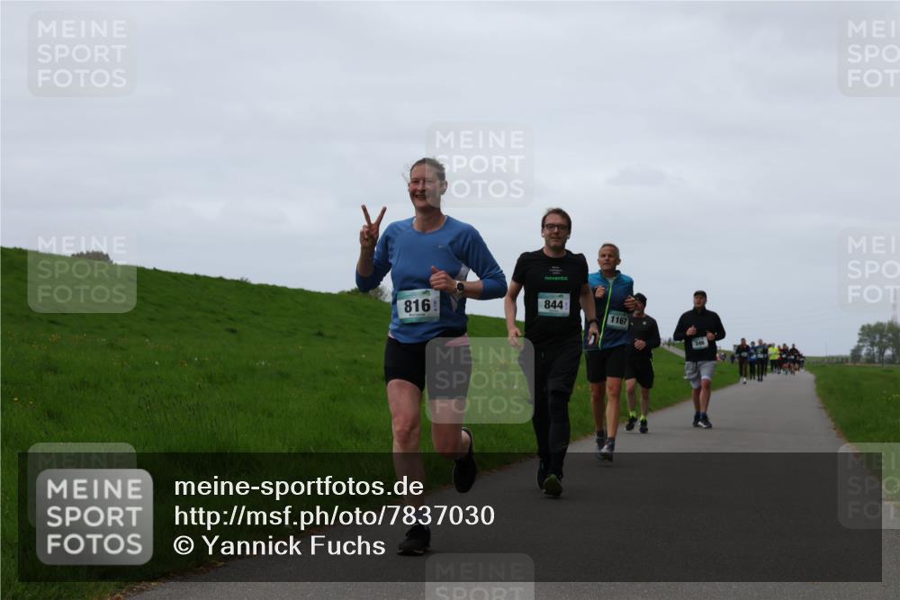 04.05.2025 - 8. Wedeler Halbmarathon Yannick Fuchs http://msf.ph/oto/7837030 04.05.2025 11:24:20 Laufen 816, 844, 1167, 346 meine-sportfotos.de