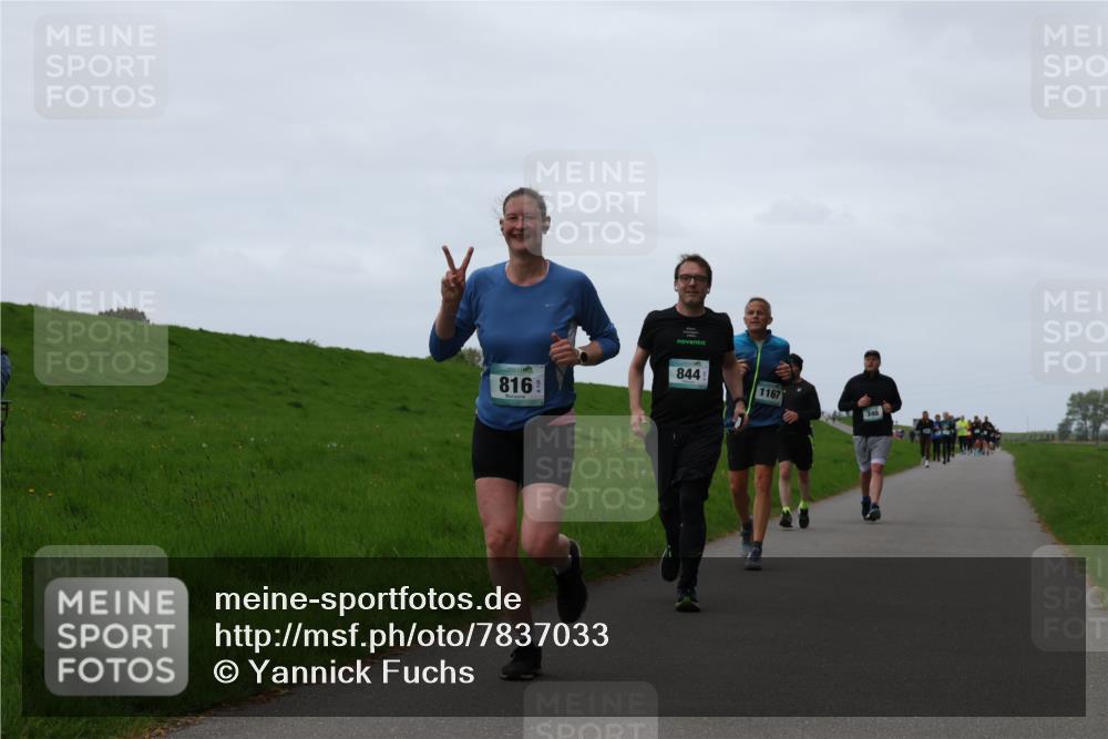 04.05.2025 - 8. Wedeler Halbmarathon Yannick Fuchs http://msf.ph/oto/7837033 04.05.2025 11:24:20 Laufen 816, 844, 1167, 346 meine-sportfotos.de