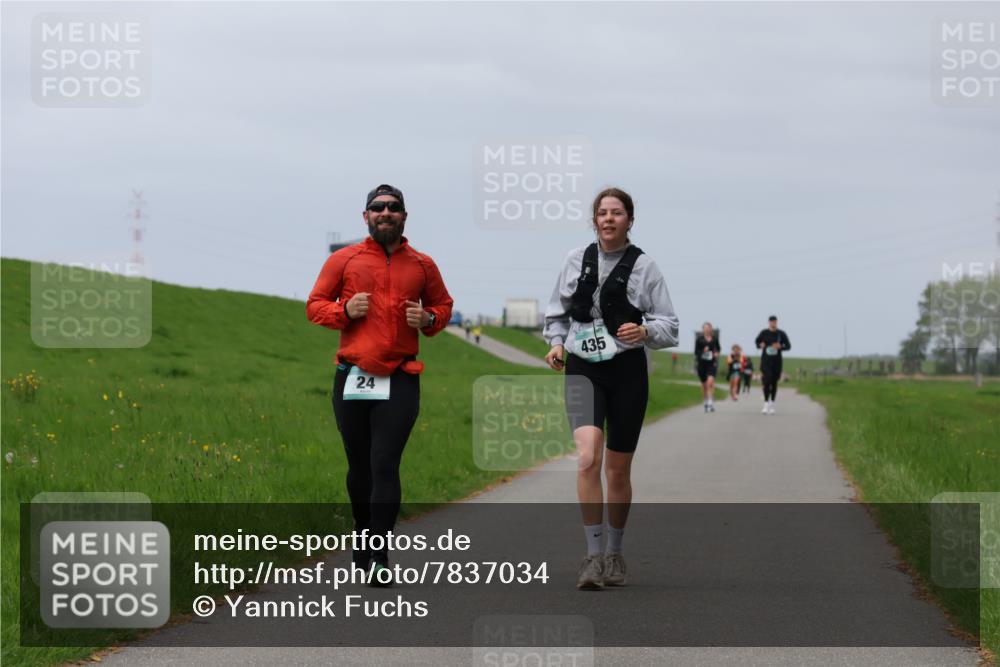 04.05.2025 - 8. Wedeler Halbmarathon Yannick Fuchs http://msf.ph/oto/7837034 04.05.2025 12:00:09 Laufen 24, 435 meine-sportfotos.de