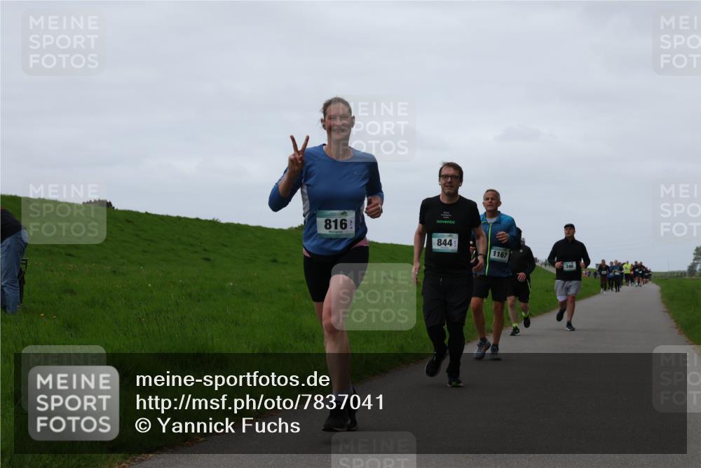 04.05.2025 - 8. Wedeler Halbmarathon Yannick Fuchs http://msf.ph/oto/7837041 04.05.2025 11:24:20 Laufen 816, 844, 1167, 346 meine-sportfotos.de