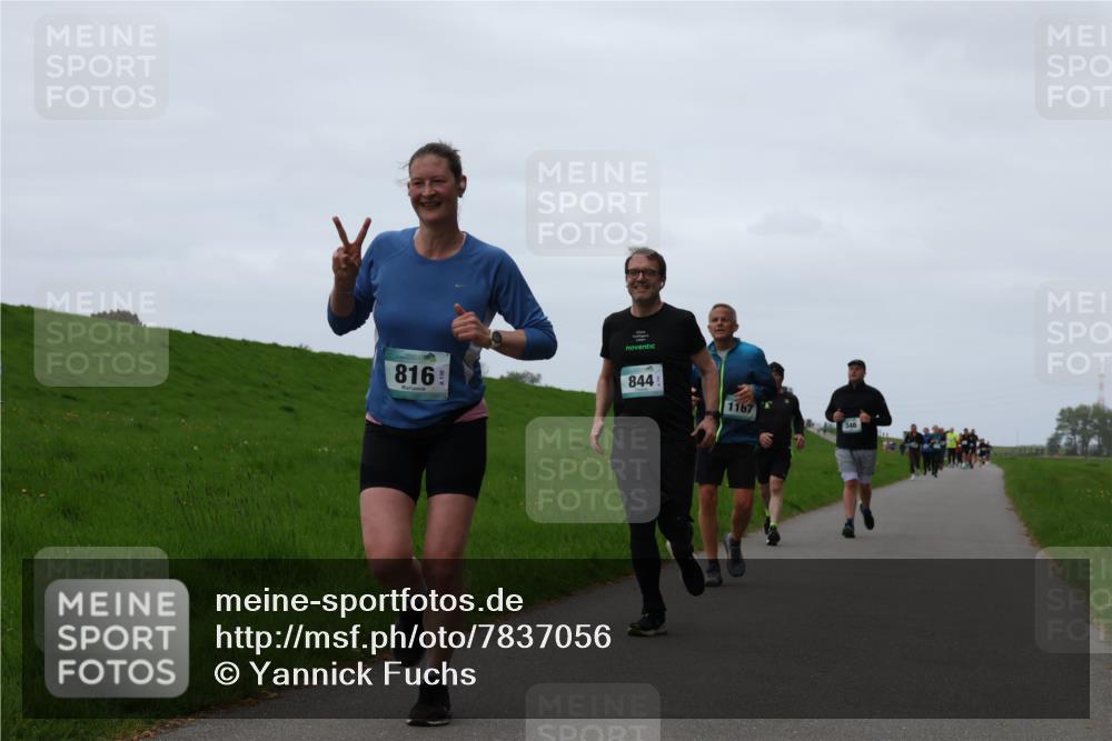 04.05.2025 - 8. Wedeler Halbmarathon Yannick Fuchs http://msf.ph/oto/7837056 04.05.2025 11:24:21 Laufen 816, 844, 1167, 346 meine-sportfotos.de