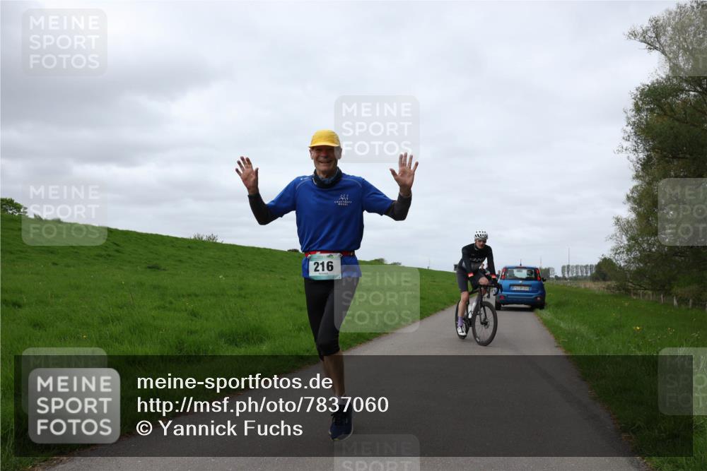 04.05.2025 - 8. Wedeler Halbmarathon Yannick Fuchs http://msf.ph/oto/7837060 04.05.2025 11:45:57 Laufen 216 meine-sportfotos.de