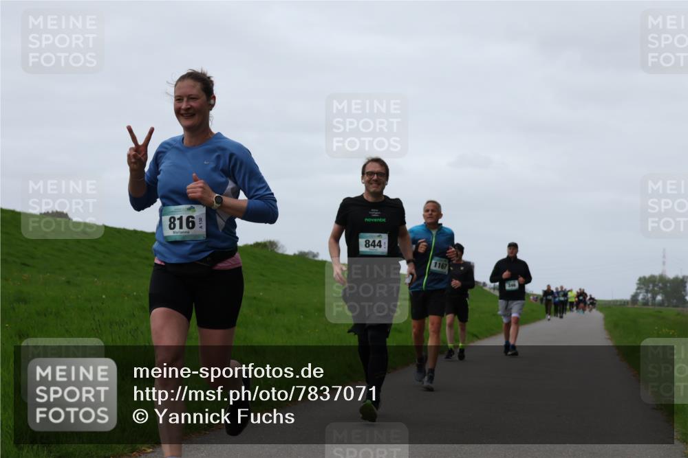 04.05.2025 - 8. Wedeler Halbmarathon Yannick Fuchs http://msf.ph/oto/7837071 04.05.2025 11:24:21 Laufen 816, 844, 1167, 346 meine-sportfotos.de