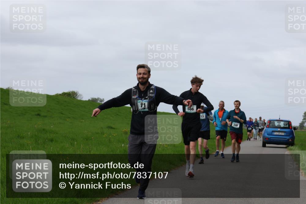 04.05.2025 - 8. Wedeler Halbmarathon Yannick Fuchs http://msf.ph/oto/7837107 04.05.2025 11:46:03 Laufen 566, 13, 348, 103 meine-sportfotos.de