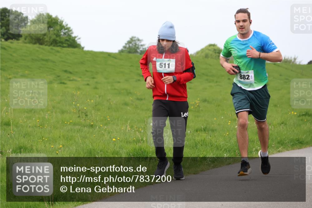 04.05.2025 - 8. Wedeler Halbmarathon Lena Gebhardt http://msf.ph/oto/7837200 04.05.2025 11:33:36 Laufen 511, 882 meine-sportfotos.de