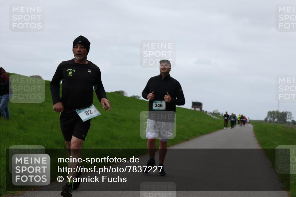 04.05.2025 - 8. Wedeler Halbmarathon Yannick Fuchs http://msf.ph/oto/7837227 04.05.2025 11:24:26 Laufen 82, 346 meine-sportfotos.de