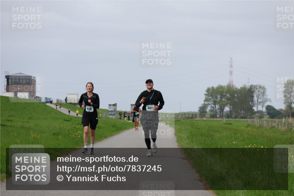 04.05.2025 - 8. Wedeler Halbmarathon Yannick Fuchs http://msf.ph/oto/7837245 04.05.2025 12:00:28 Laufen 601, 439 meine-sportfotos.de