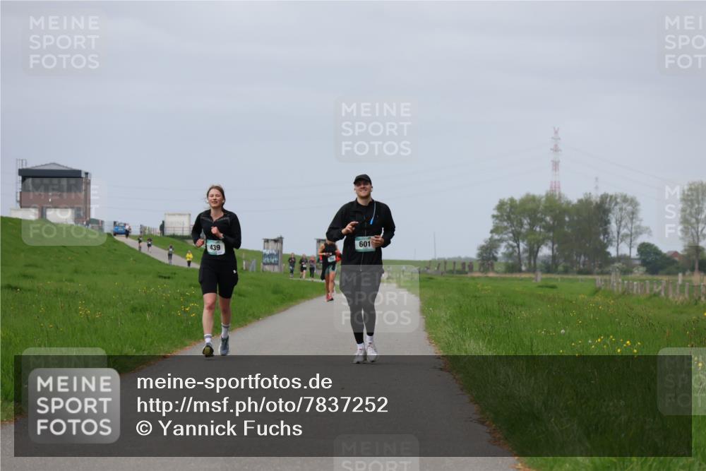 04.05.2025 - 8. Wedeler Halbmarathon Yannick Fuchs http://msf.ph/oto/7837252 04.05.2025 12:00:28 Laufen 601, 439 meine-sportfotos.de