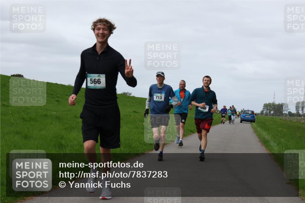 04.05.2025 - 8. Wedeler Halbmarathon Yannick Fuchs http://msf.ph/oto/7837283 04.05.2025 11:46:07 Laufen 566, 713, 548 meine-sportfotos.de