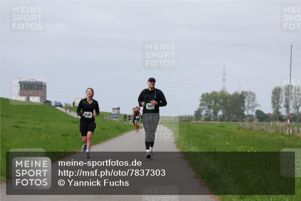 04.05.2025 - 8. Wedeler Halbmarathon Yannick Fuchs http://msf.ph/oto/7837303 04.05.2025 12:00:29 Laufen 439, 601 meine-sportfotos.de