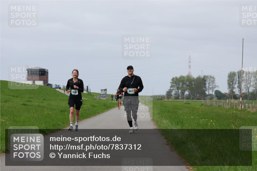04.05.2025 - 8. Wedeler Halbmarathon Yannick Fuchs http://msf.ph/oto/7837312 04.05.2025 12:00:30 Laufen 601 meine-sportfotos.de