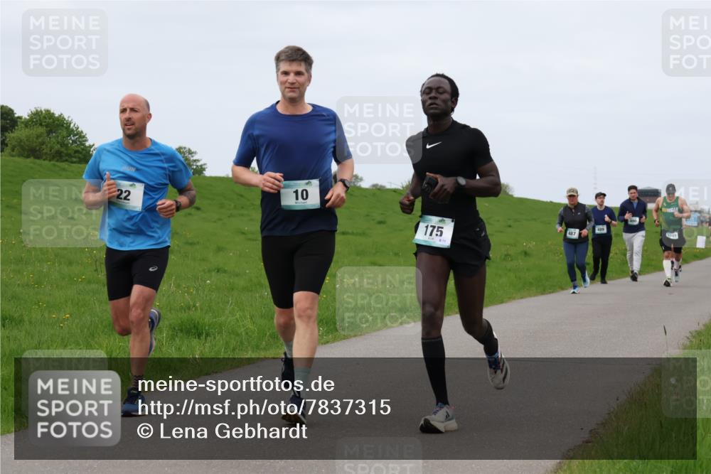 04.05.2025 - 8. Wedeler Halbmarathon Lena Gebhardt http://msf.ph/oto/7837315 04.05.2025 11:34:04 Laufen 22, 10, 175, 871, 489, 487 meine-sportfotos.de