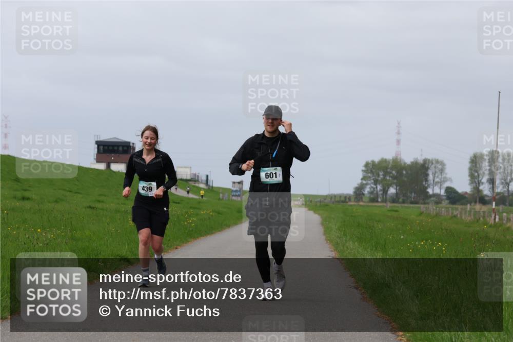 04.05.2025 - 8. Wedeler Halbmarathon Yannick Fuchs http://msf.ph/oto/7837363 04.05.2025 12:00:34 Laufen 439, 601 meine-sportfotos.de