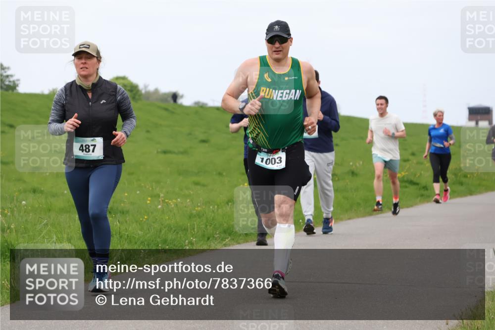 04.05.2025 - 8. Wedeler Halbmarathon Lena Gebhardt http://msf.ph/oto/7837366 04.05.2025 11:34:12 Laufen 487, 1003 meine-sportfotos.de