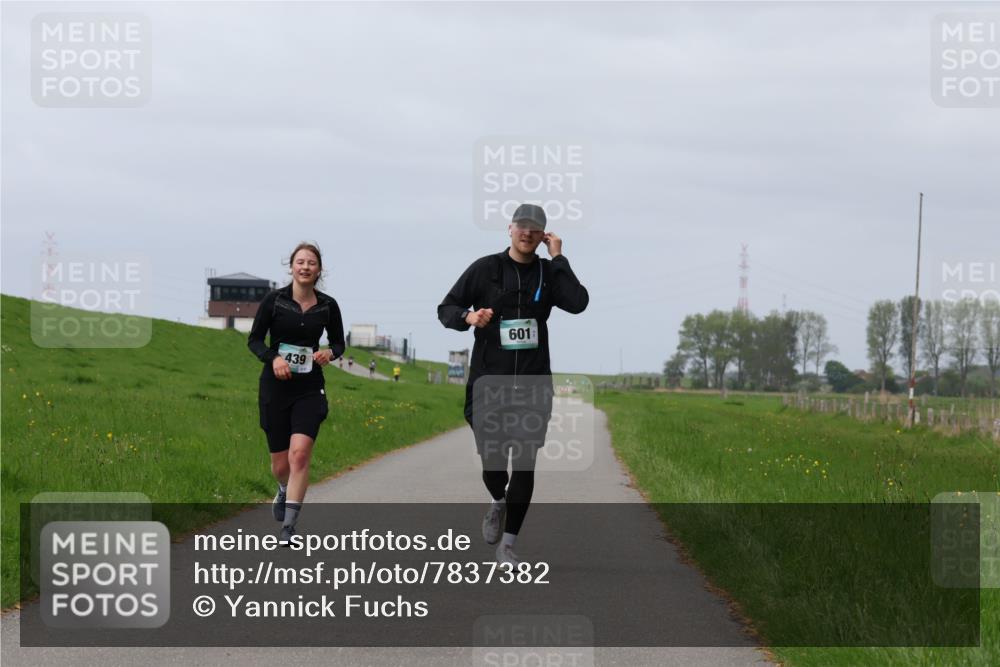04.05.2025 - 8. Wedeler Halbmarathon Yannick Fuchs http://msf.ph/oto/7837382 04.05.2025 12:00:35 Laufen 439, 601 meine-sportfotos.de