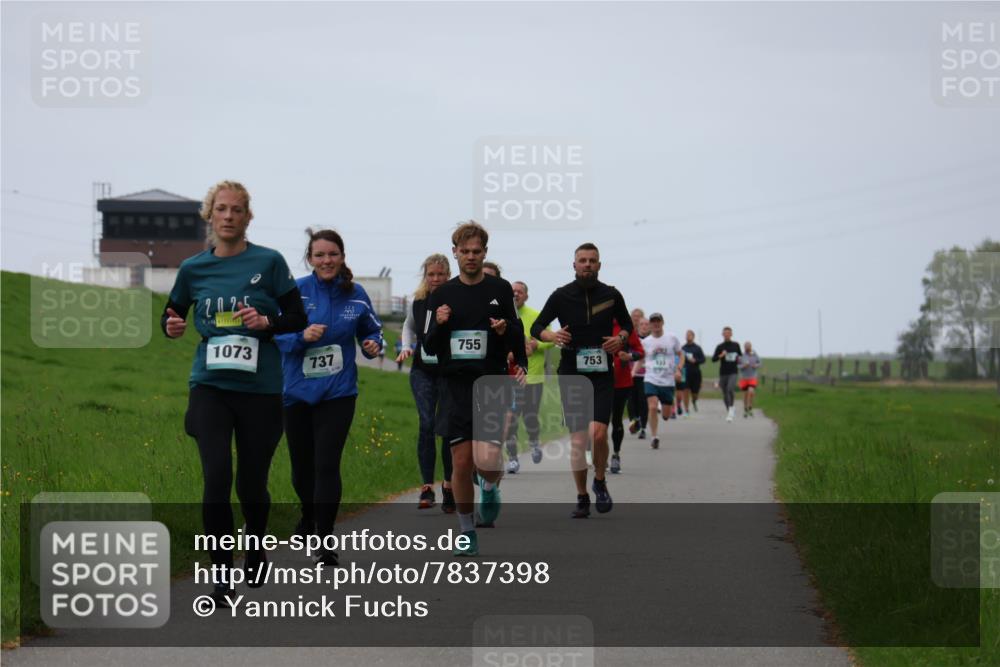 04.05.2025 - 8. Wedeler Halbmarathon Yannick Fuchs http://msf.ph/oto/7837398 04.05.2025 11:24:39 Laufen 2025, 1073, 755, 737, 753 meine-sportfotos.de