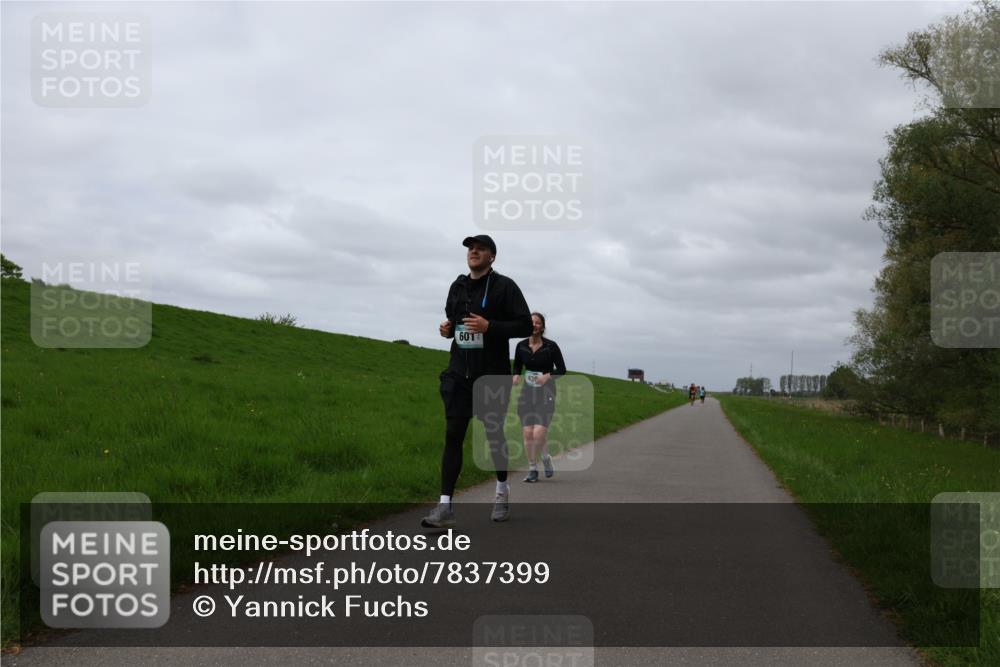 04.05.2025 - 8. Wedeler Halbmarathon Yannick Fuchs http://msf.ph/oto/7837399 04.05.2025 12:00:39 Laufen 601, 439 meine-sportfotos.de