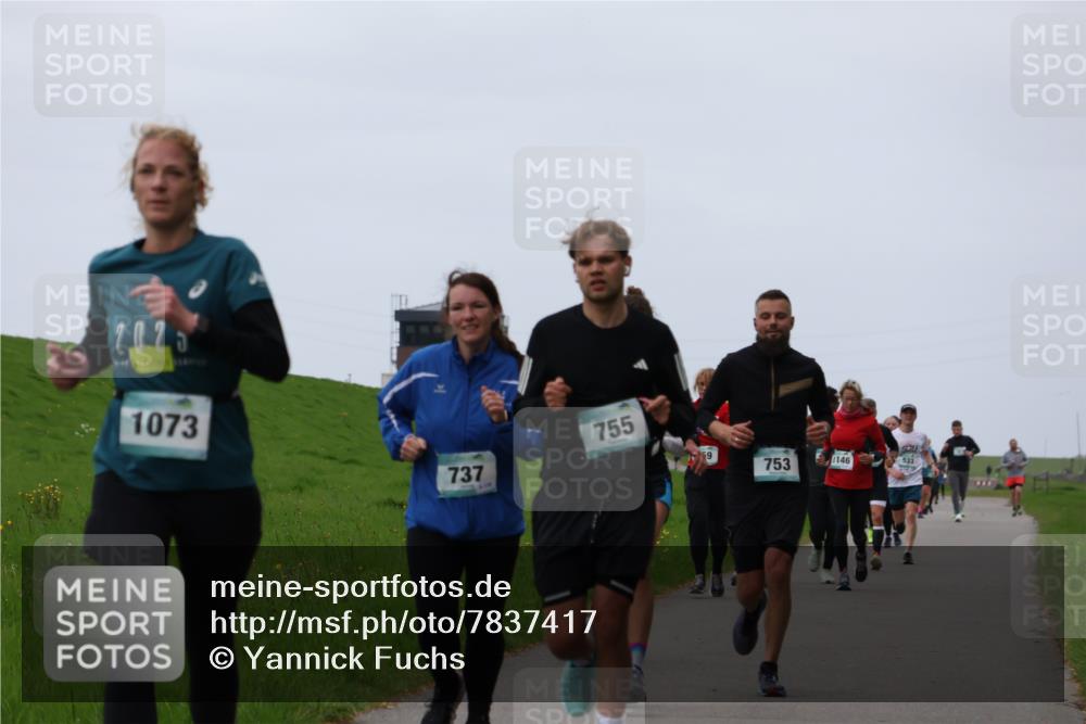 04.05.2025 - 8. Wedeler Halbmarathon Yannick Fuchs http://msf.ph/oto/7837417 04.05.2025 11:24:43 Laufen 1073, 755, 737, 9, 753, 1146, 533 meine-sportfotos.de