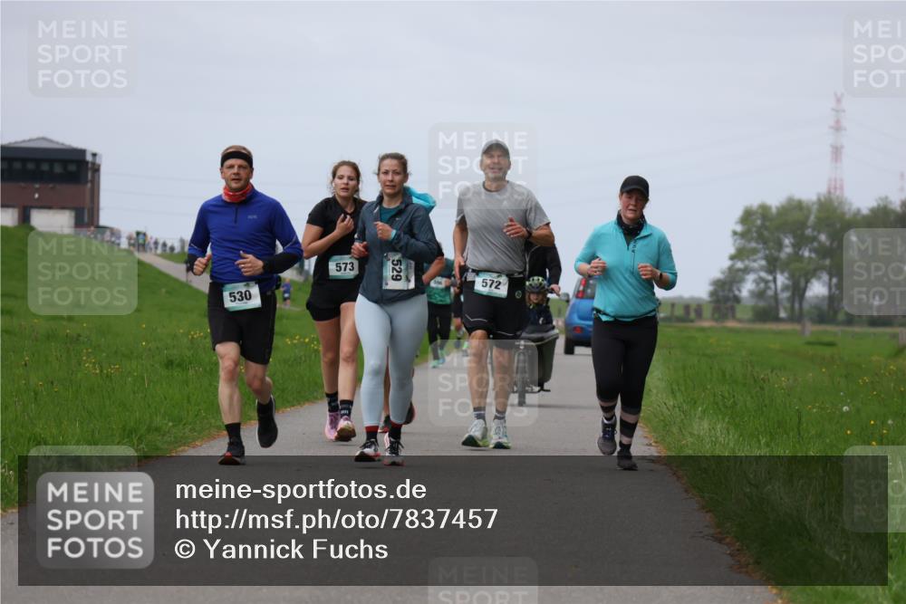 04.05.2025 - 8. Wedeler Halbmarathon Yannick Fuchs http://msf.ph/oto/7837457 04.05.2025 11:46:16 Laufen 530, 573, 529, 572 meine-sportfotos.de