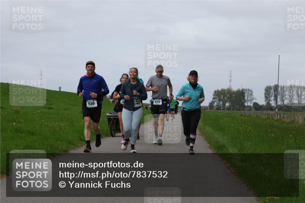 04.05.2025 - 8. Wedeler Halbmarathon Yannick Fuchs http://msf.ph/oto/7837532 04.05.2025 11:46:20 Laufen 530, 529, 572 meine-sportfotos.de