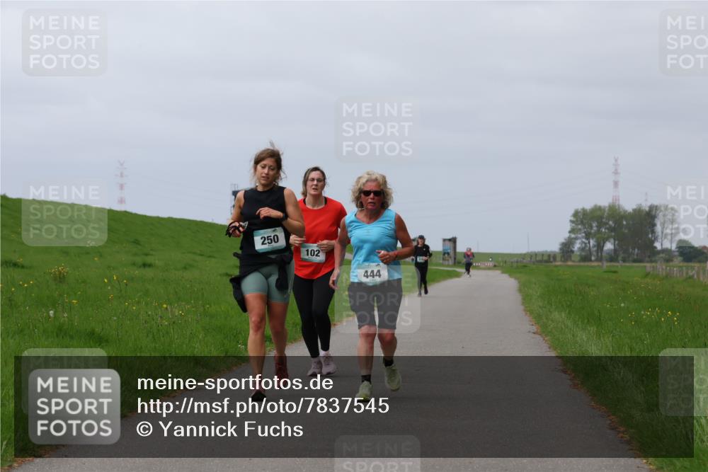 04.05.2025 - 8. Wedeler Halbmarathon Yannick Fuchs http://msf.ph/oto/7837545 04.05.2025 12:00:59 Laufen 1, 250, 102, 444 meine-sportfotos.de