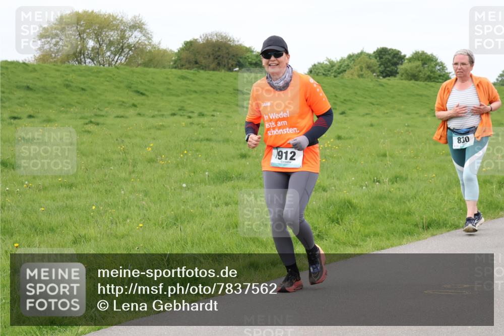 04.05.2025 - 8. Wedeler Halbmarathon Lena Gebhardt http://msf.ph/oto/7837562 04.05.2025 11:34:45 Laufen 912, 830 meine-sportfotos.de