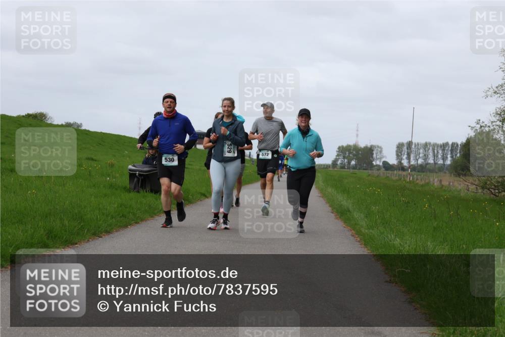 04.05.2025 - 8. Wedeler Halbmarathon Yannick Fuchs http://msf.ph/oto/7837595 04.05.2025 11:46:21 Laufen 530, 572 meine-sportfotos.de
