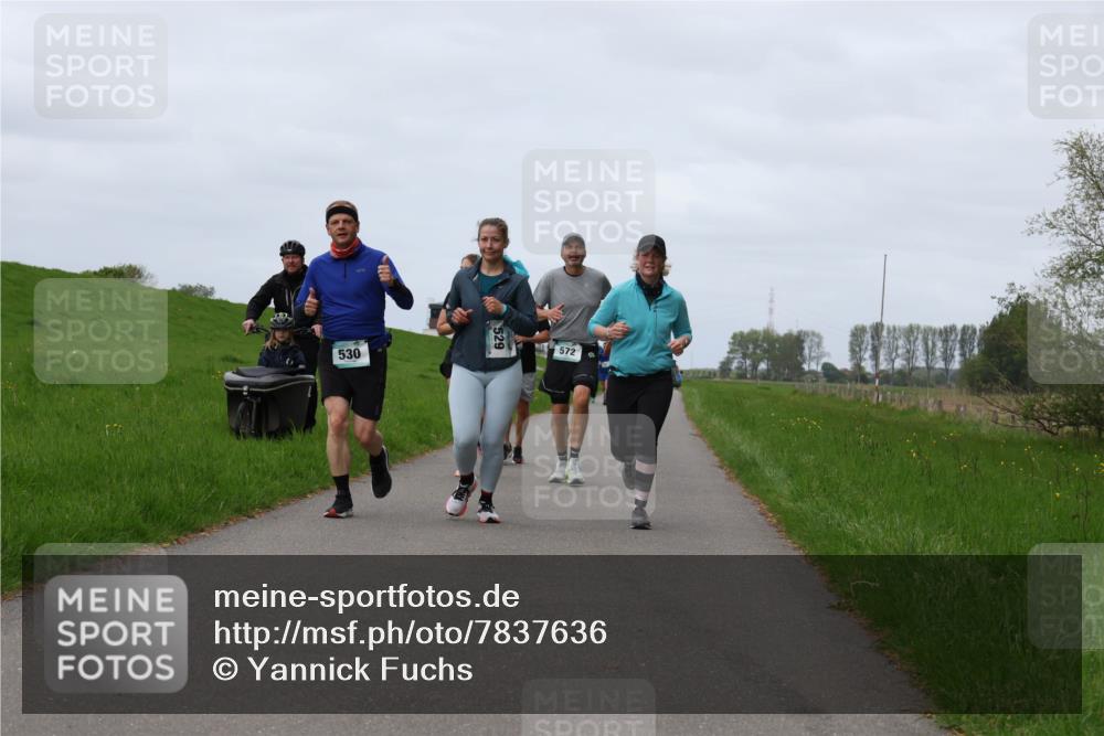 04.05.2025 - 8. Wedeler Halbmarathon Yannick Fuchs http://msf.ph/oto/7837636 04.05.2025 11:46:22 Laufen 16572, 530 meine-sportfotos.de