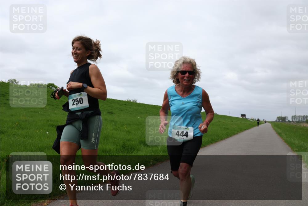 04.05.2025 - 8. Wedeler Halbmarathon Yannick Fuchs http://msf.ph/oto/7837684 04.05.2025 12:01:06 Laufen 250, 444 meine-sportfotos.de