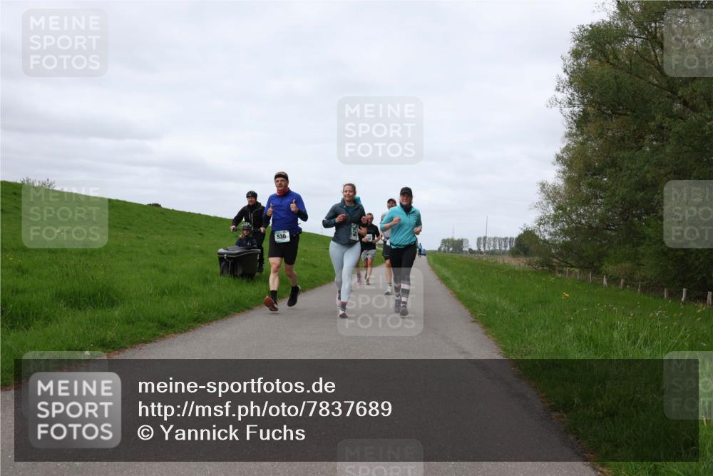 04.05.2025 - 8. Wedeler Halbmarathon Yannick Fuchs http://msf.ph/oto/7837689 04.05.2025 11:46:23 Laufen 530 meine-sportfotos.de