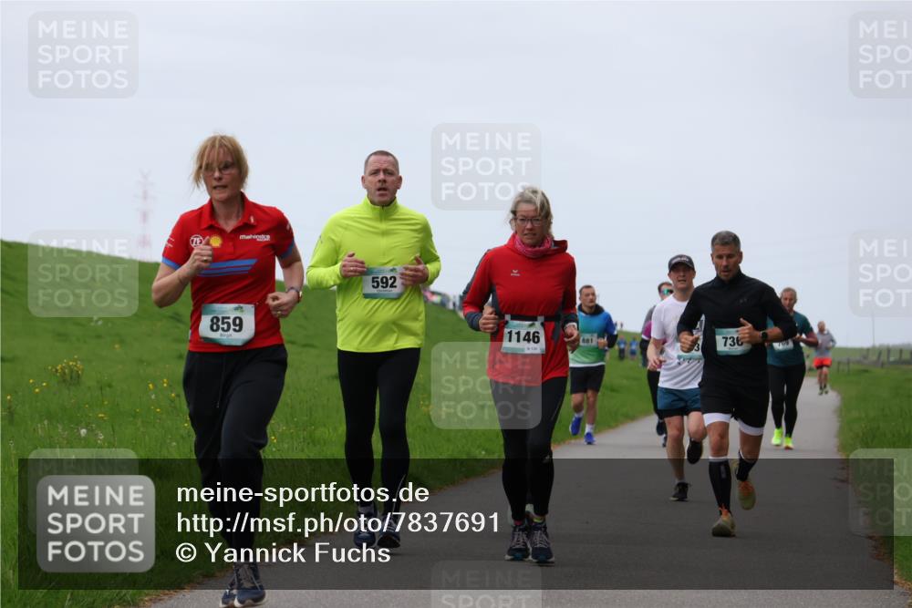 04.05.2025 - 8. Wedeler Halbmarathon Yannick Fuchs http://msf.ph/oto/7837691 04.05.2025 11:24:53 Laufen 859, 592, 1146, 881, 736 meine-sportfotos.de