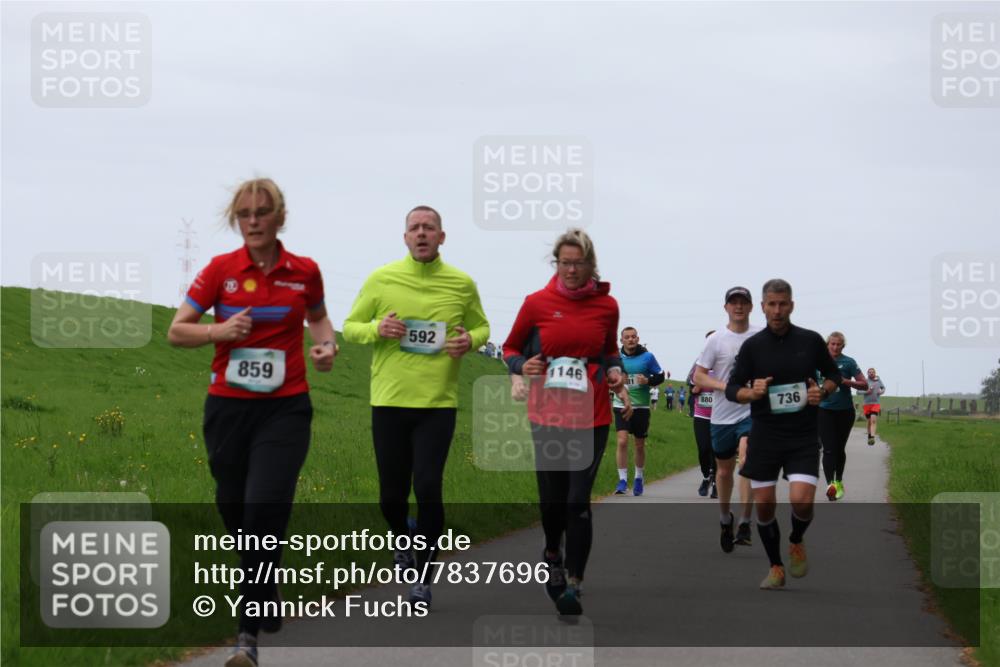 04.05.2025 - 8. Wedeler Halbmarathon Yannick Fuchs http://msf.ph/oto/7837696 04.05.2025 11:24:53 Laufen 859, 592, 1146, 736 meine-sportfotos.de