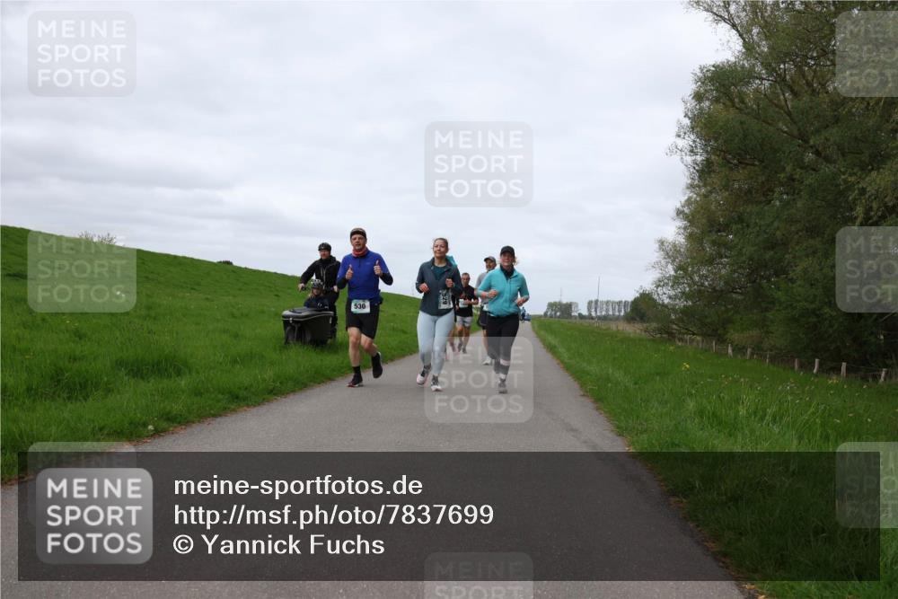 04.05.2025 - 8. Wedeler Halbmarathon Yannick Fuchs http://msf.ph/oto/7837699 04.05.2025 11:46:23 Laufen 530 meine-sportfotos.de